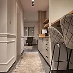 Azimut Appartement *