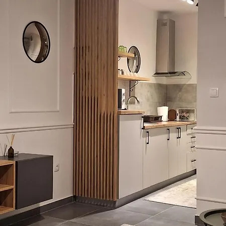 Azimut Apartment *